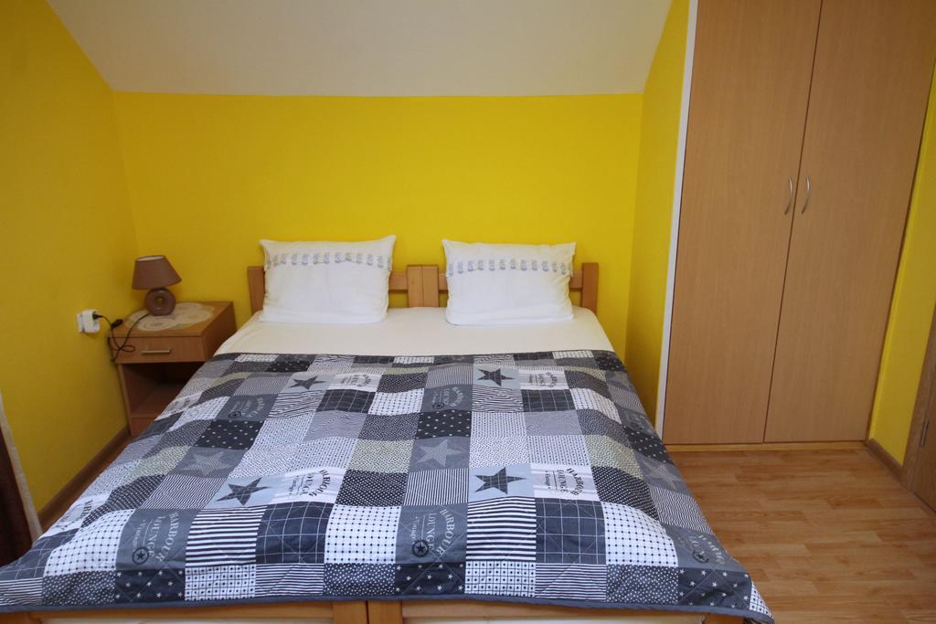 Junior Apartment *