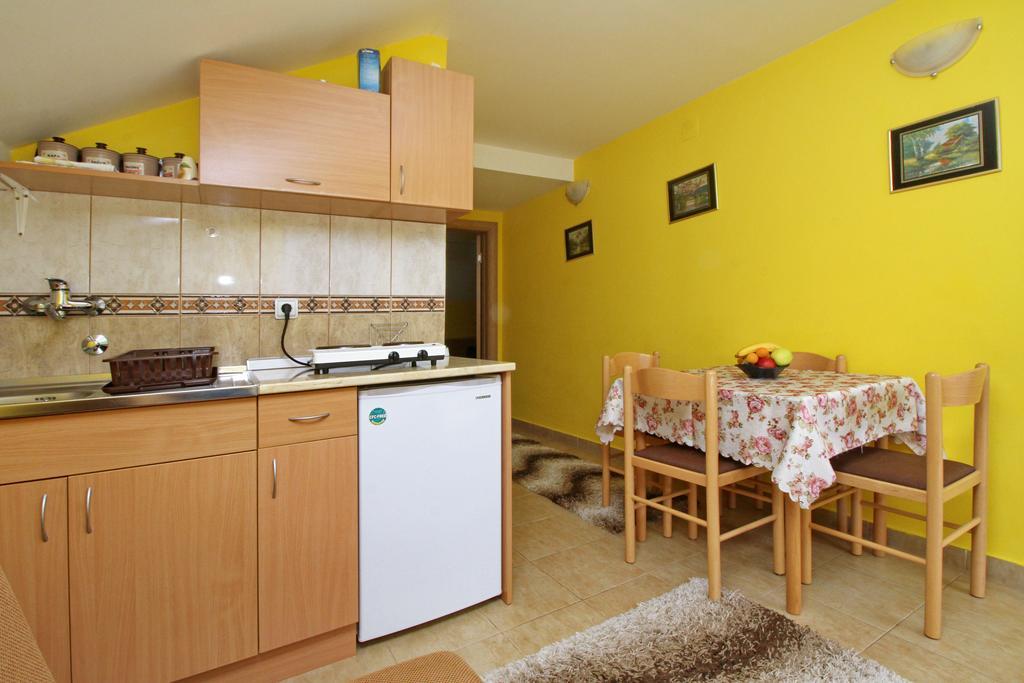 Junior Apartment *